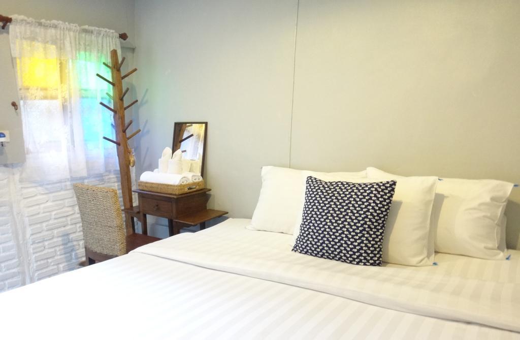 Stay With Me Guest House Chiang Mai Phòng bức ảnh